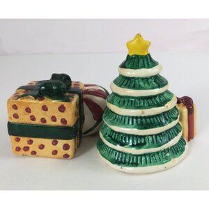 Vintage Home Trends Christmas Tree & Present With Ornament Salt & Pepper Shakers